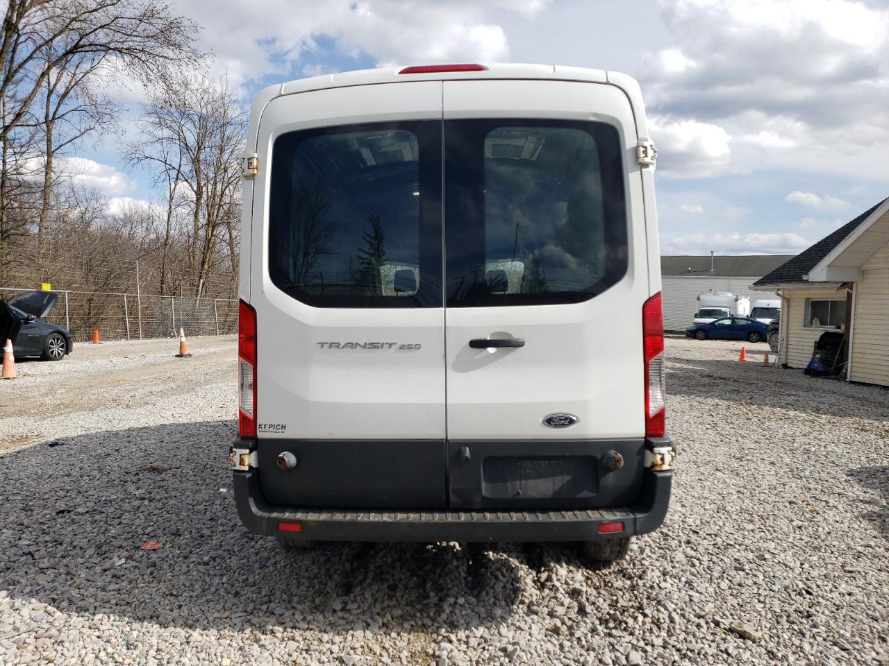 1FTYR2CM5HKB46378 FORD TRANSIT 2017