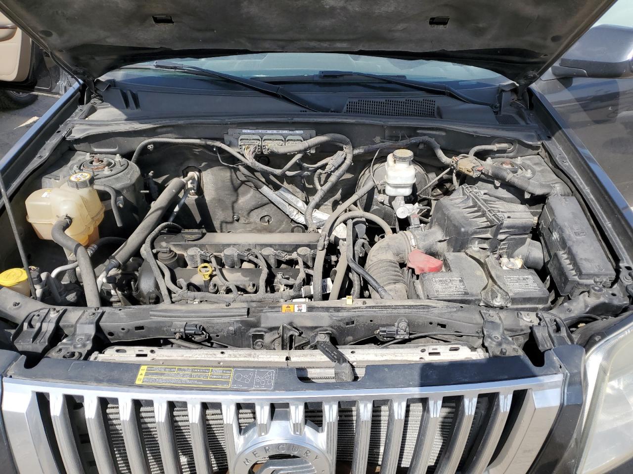 2010 Mercury Mariner - Image 12