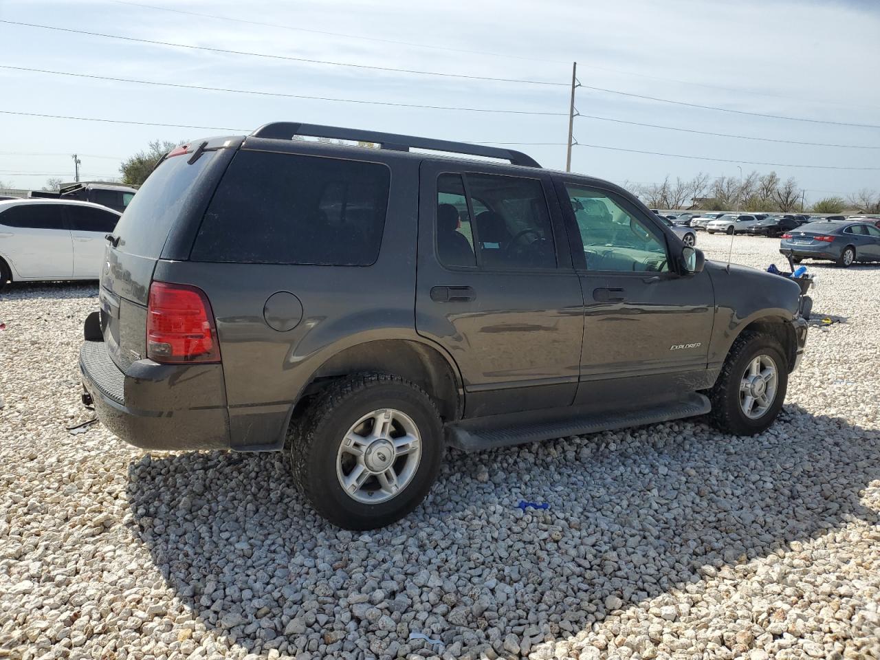 2005 Ford Explorer - Image 3