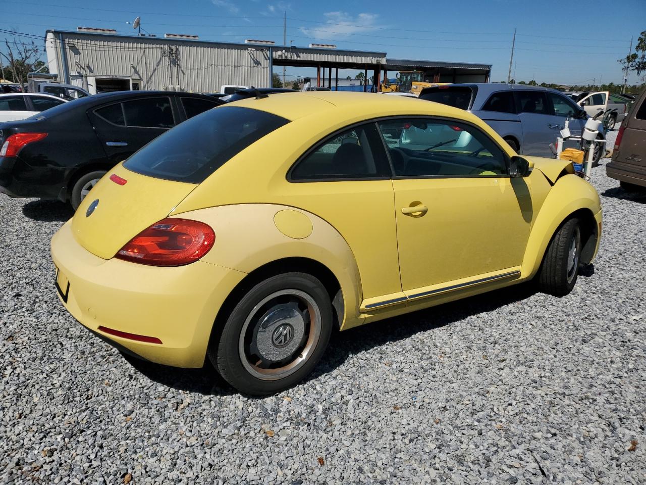 2012 Volkswagen Beetle - Image 3