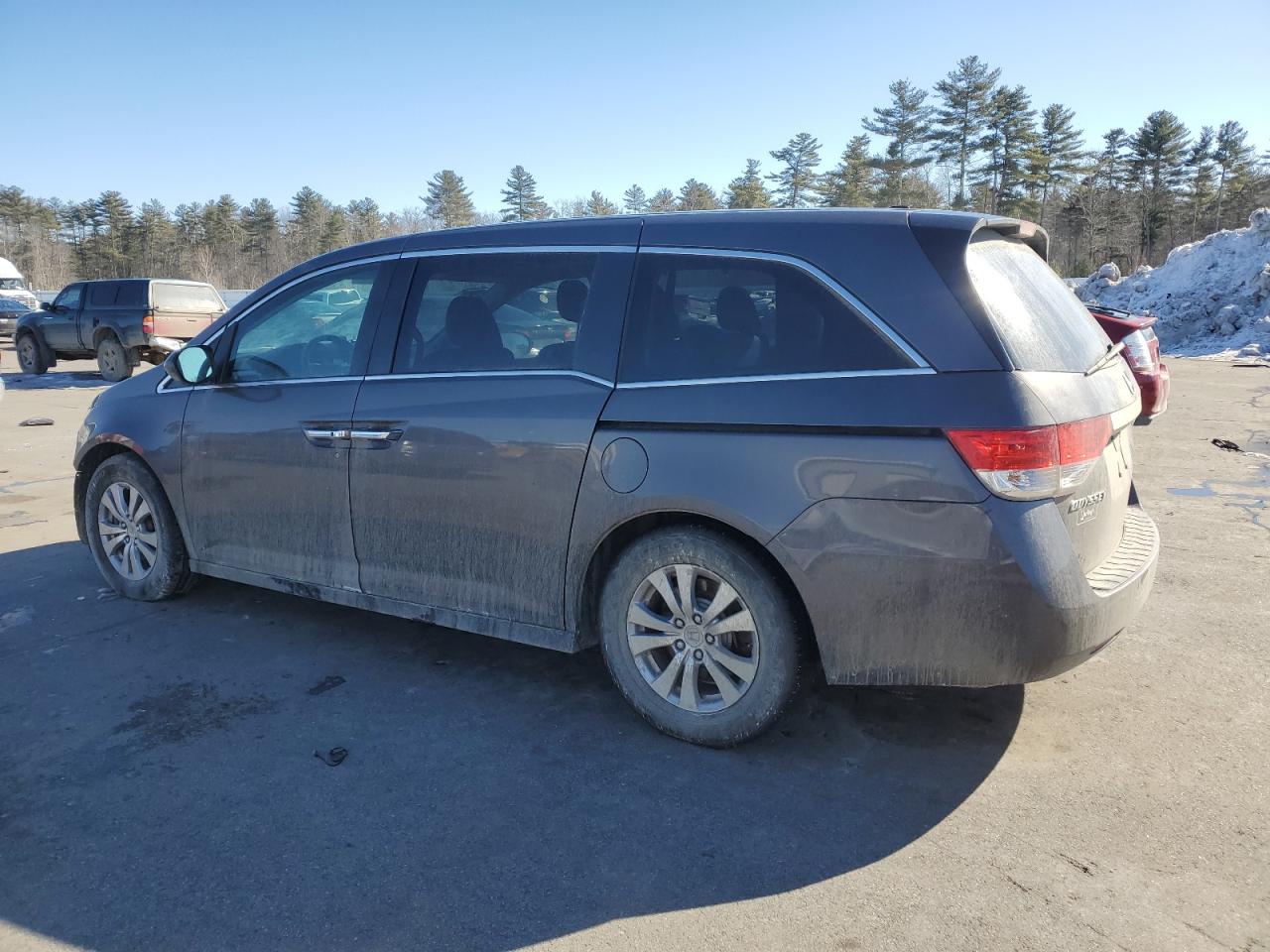 2014 Honda Odyssey - Image 2
