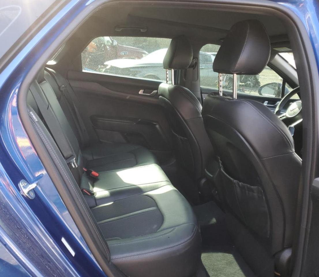 2021 Kia K5 - Image 10