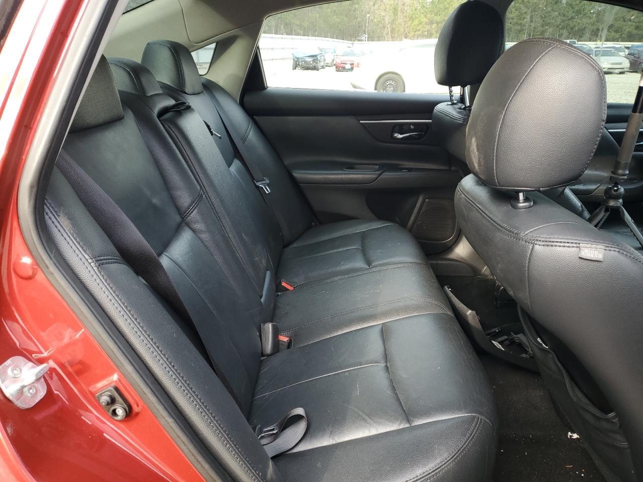 2015 Nissan Altima - Image 11