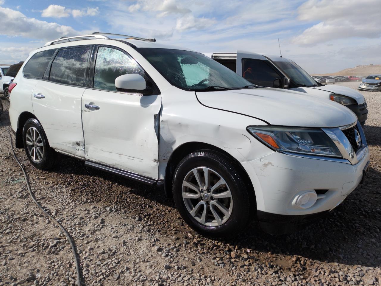 2015 Nissan Pathfinder - Image 4