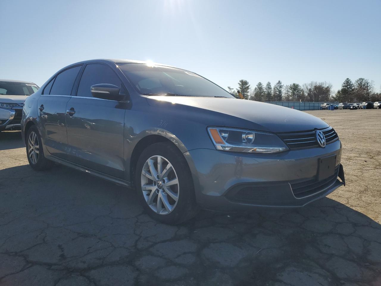 2014 Volkswagen Jetta - Image 4