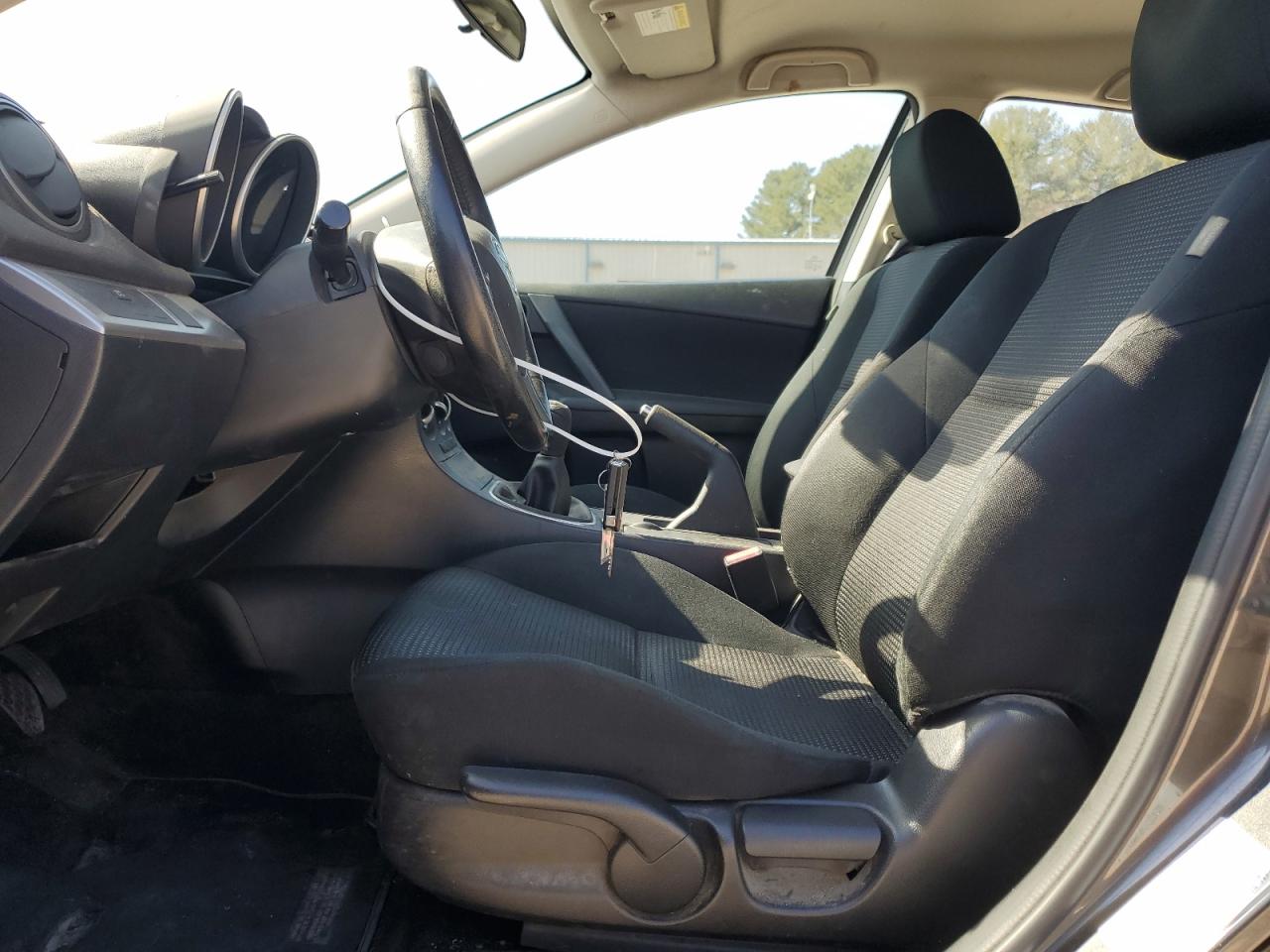 2012 Mazda 3 - Image 7