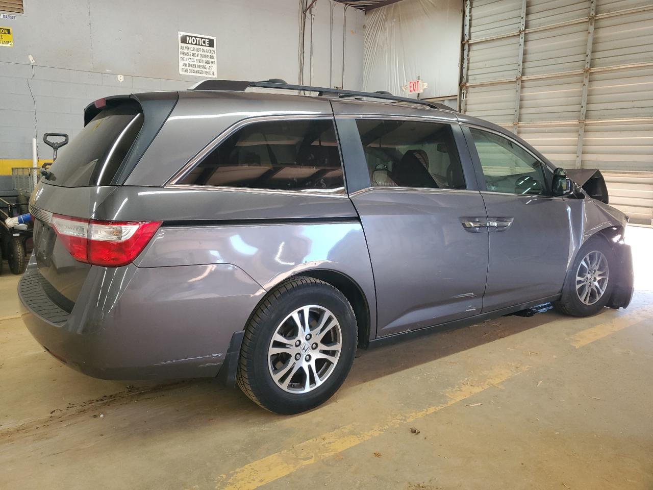 2011 Honda Odyssey - Image 3