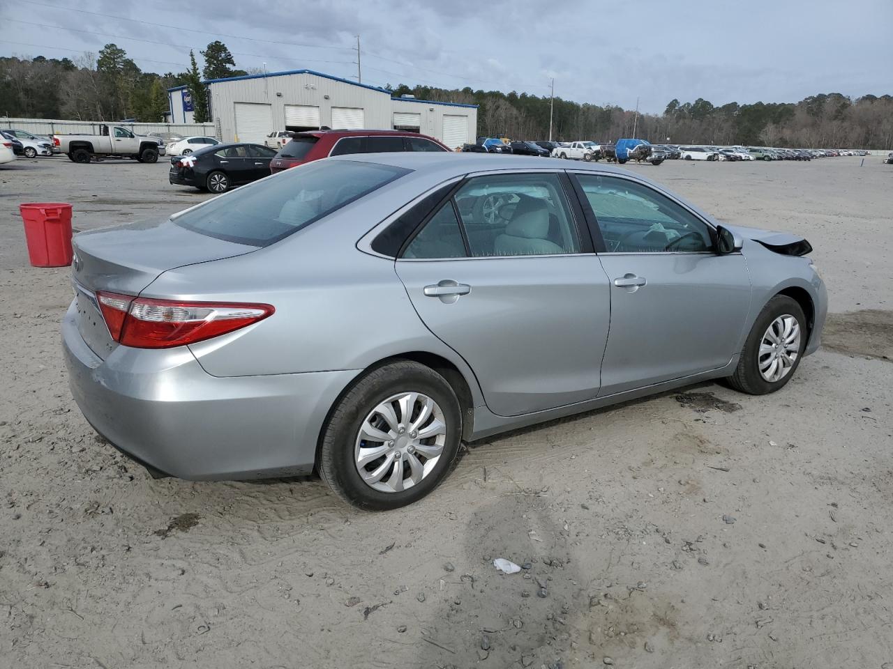 2016 Toyota Camry - Image 3