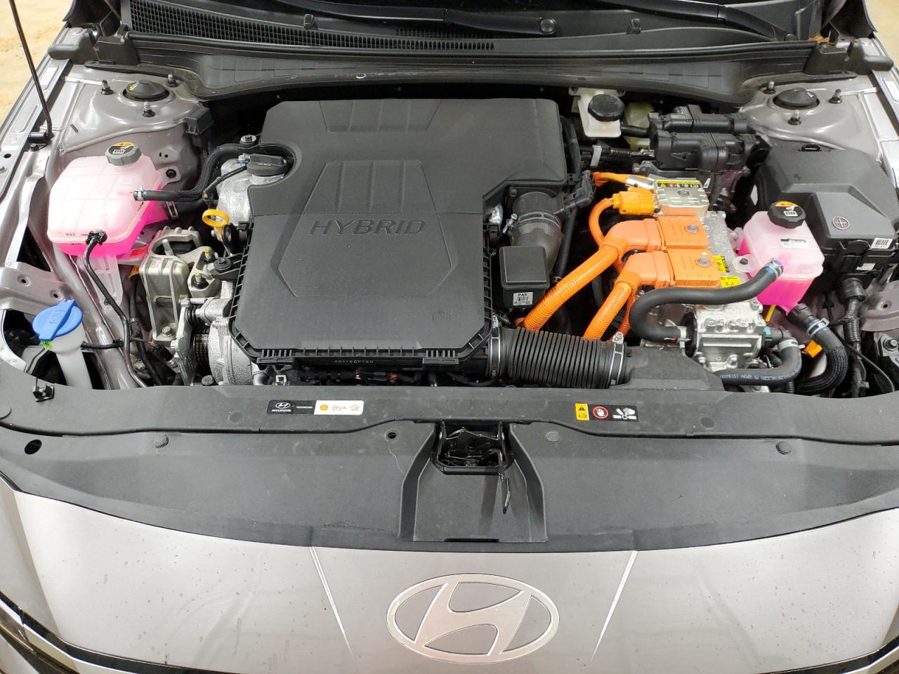 2024 Hyundai Elantra - Image 12