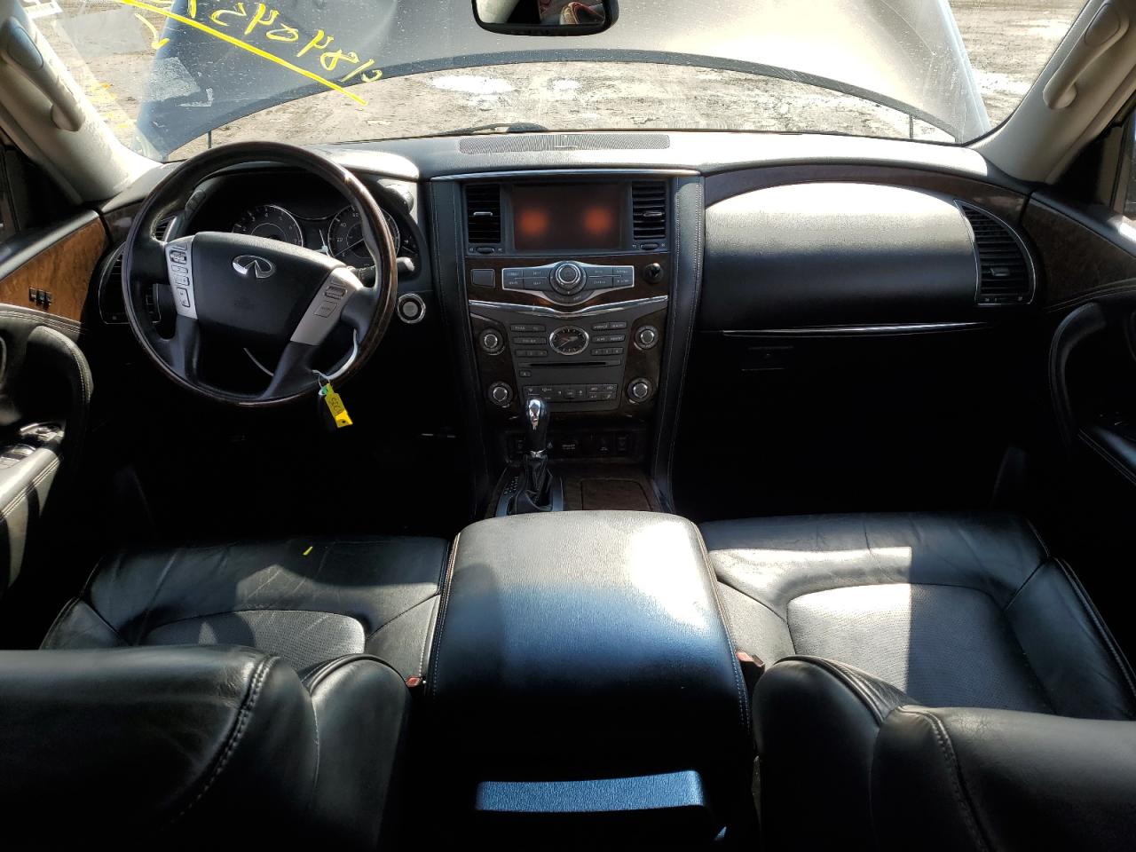 2017 Infiniti QX80 - Image 8