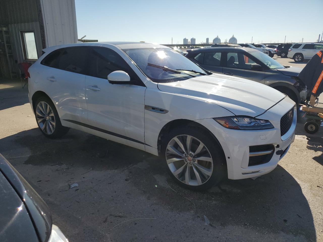 2017 Jaguar F-Pace - Image 4