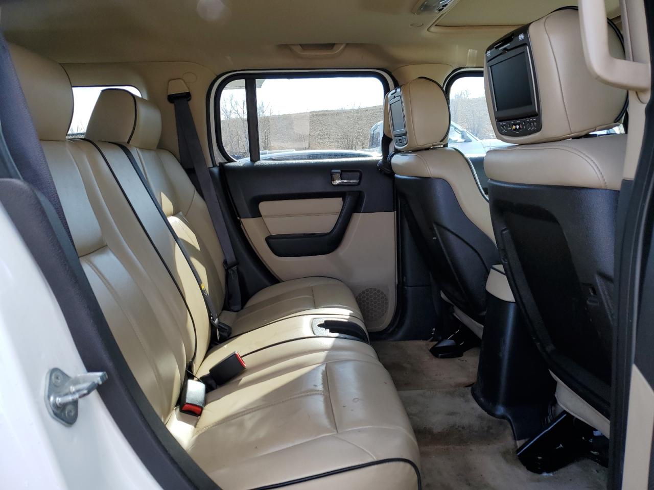2006 Hummer H3 - Image 11