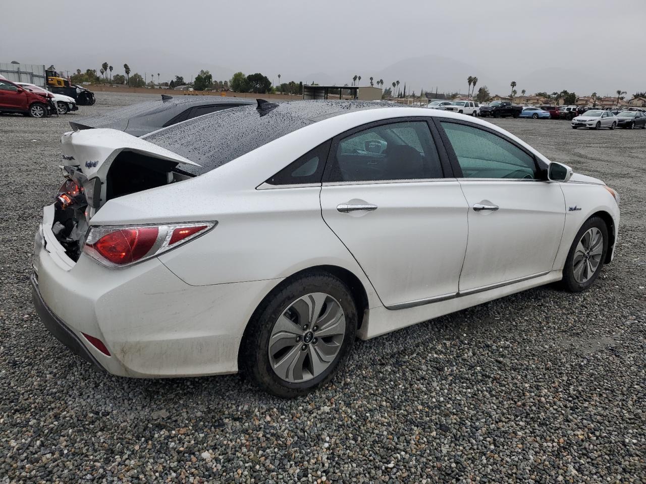 2015 Hyundai Sonata - Image 3