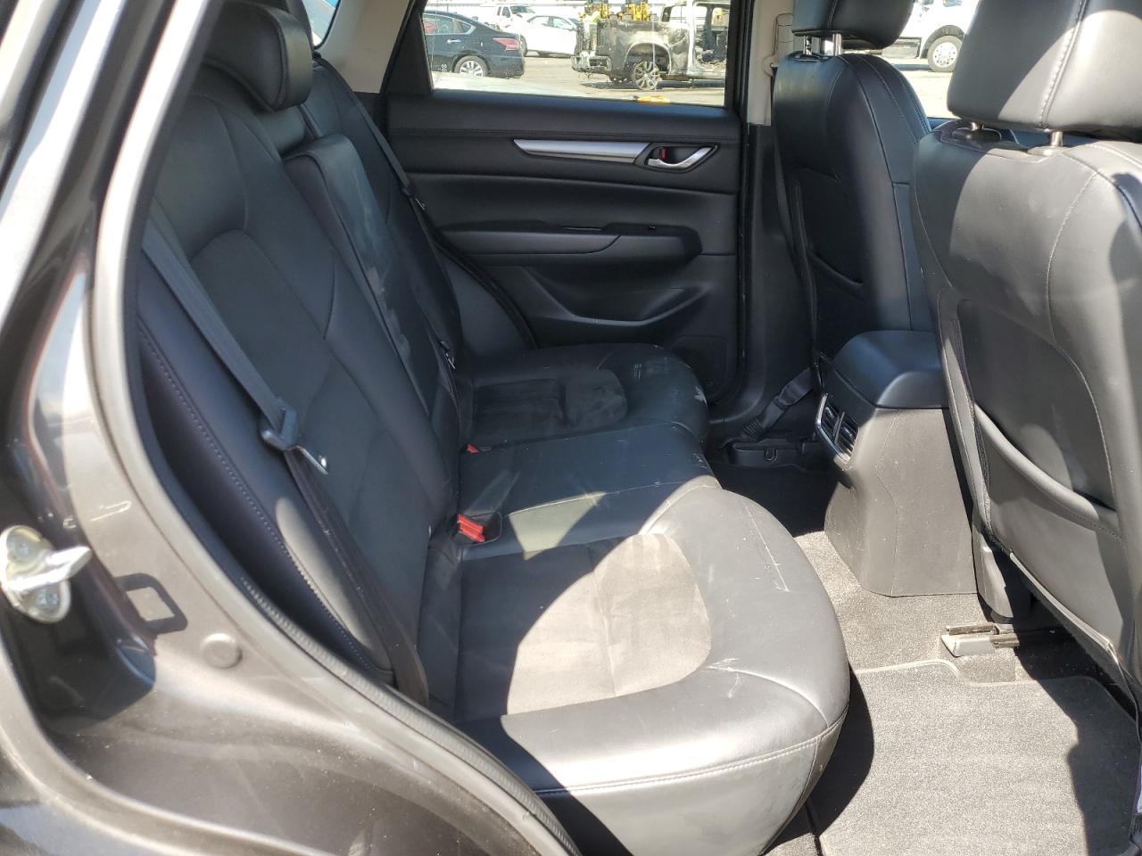 2017 Mazda CX-5 - Image 11