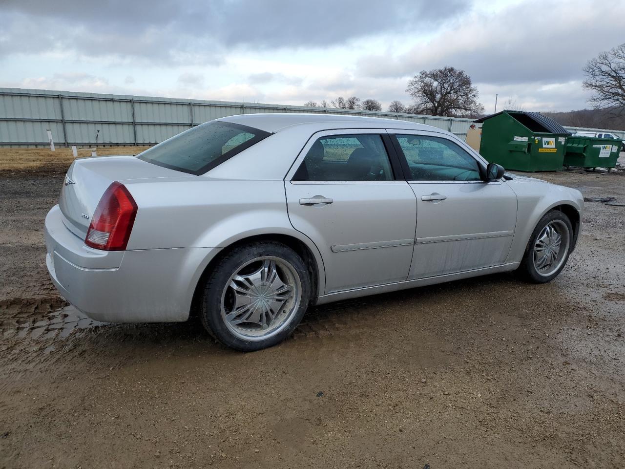2006 Chrysler 300 - Image 3