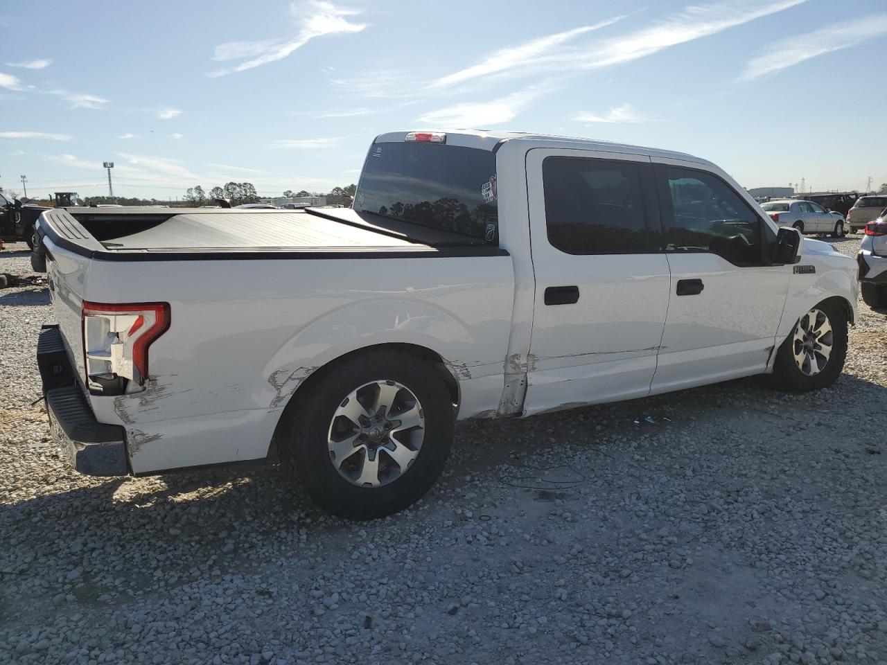 2015 Ford F-150 - Image 3