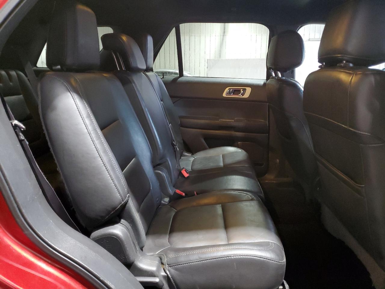 2015 Ford Explorer - Image 11