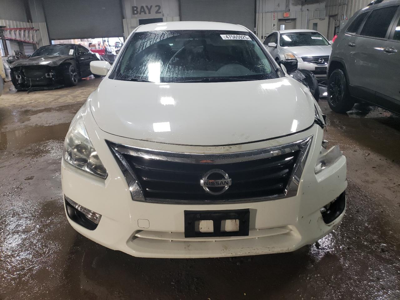 2015 Nissan Altima - Image 5