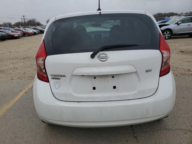 Hatchbacks NISSAN VERSA 2016 Biały