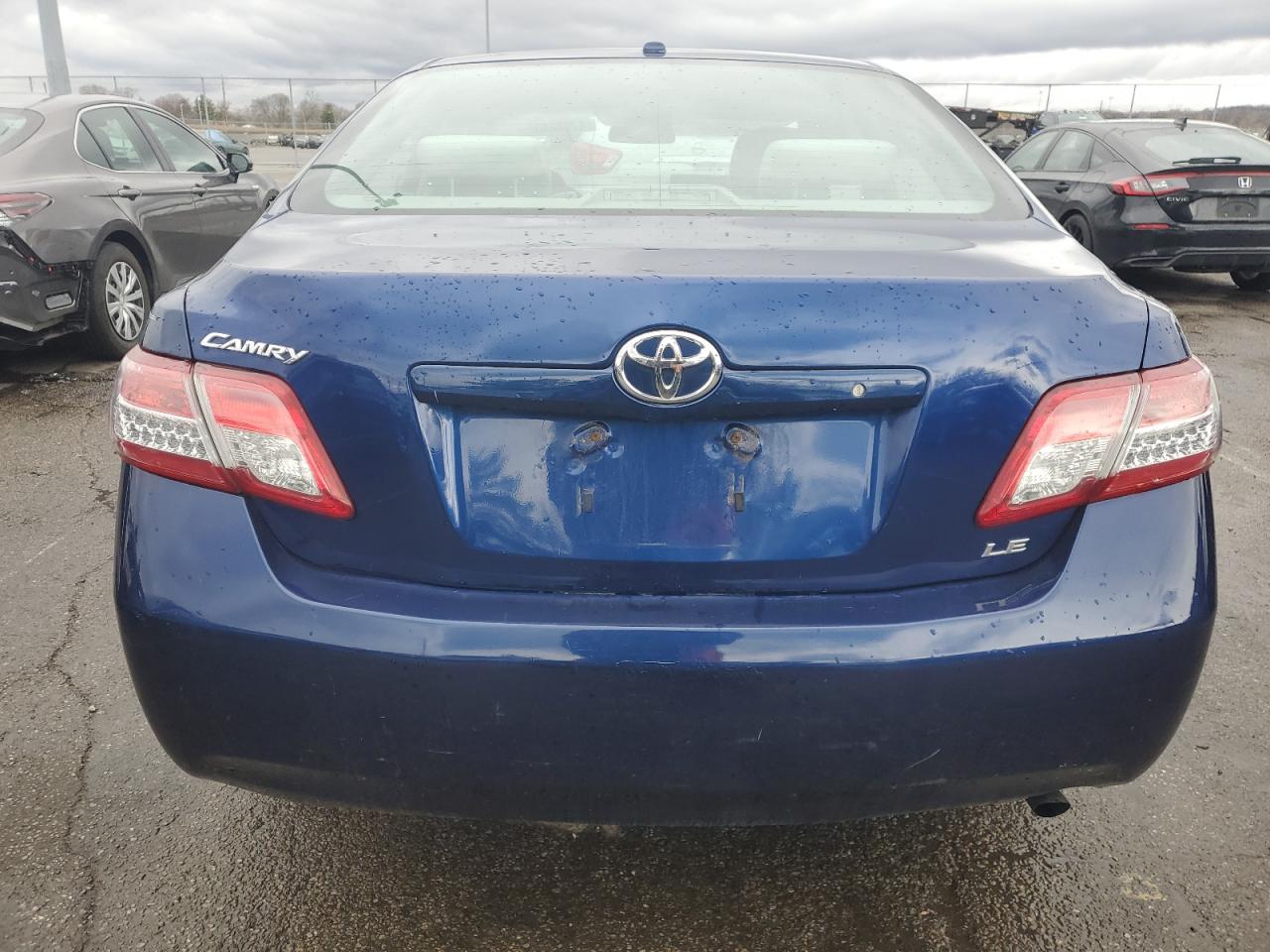 2010 Toyota Camry - Image 6