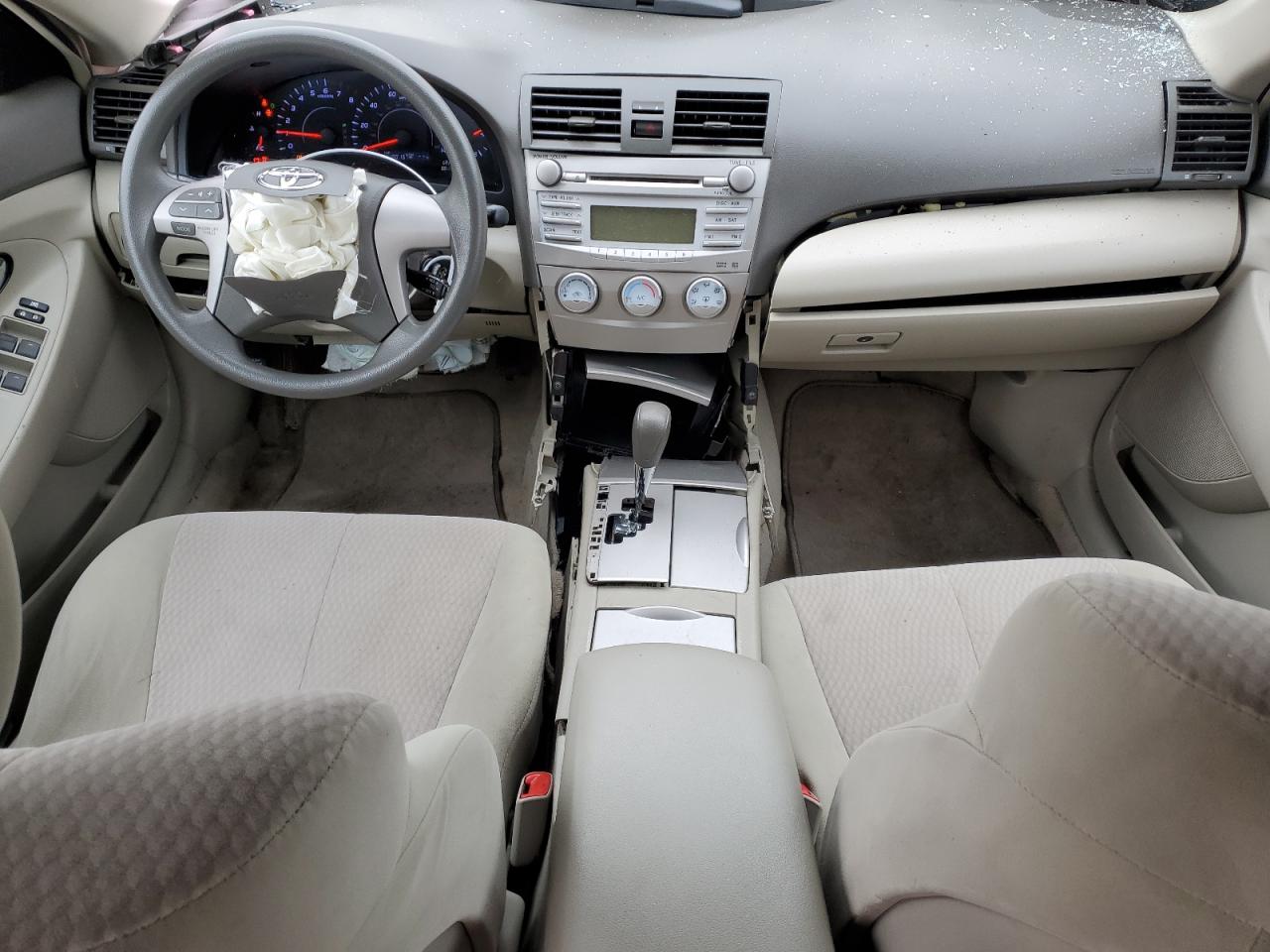 2010 Toyota Camry - Image 8
