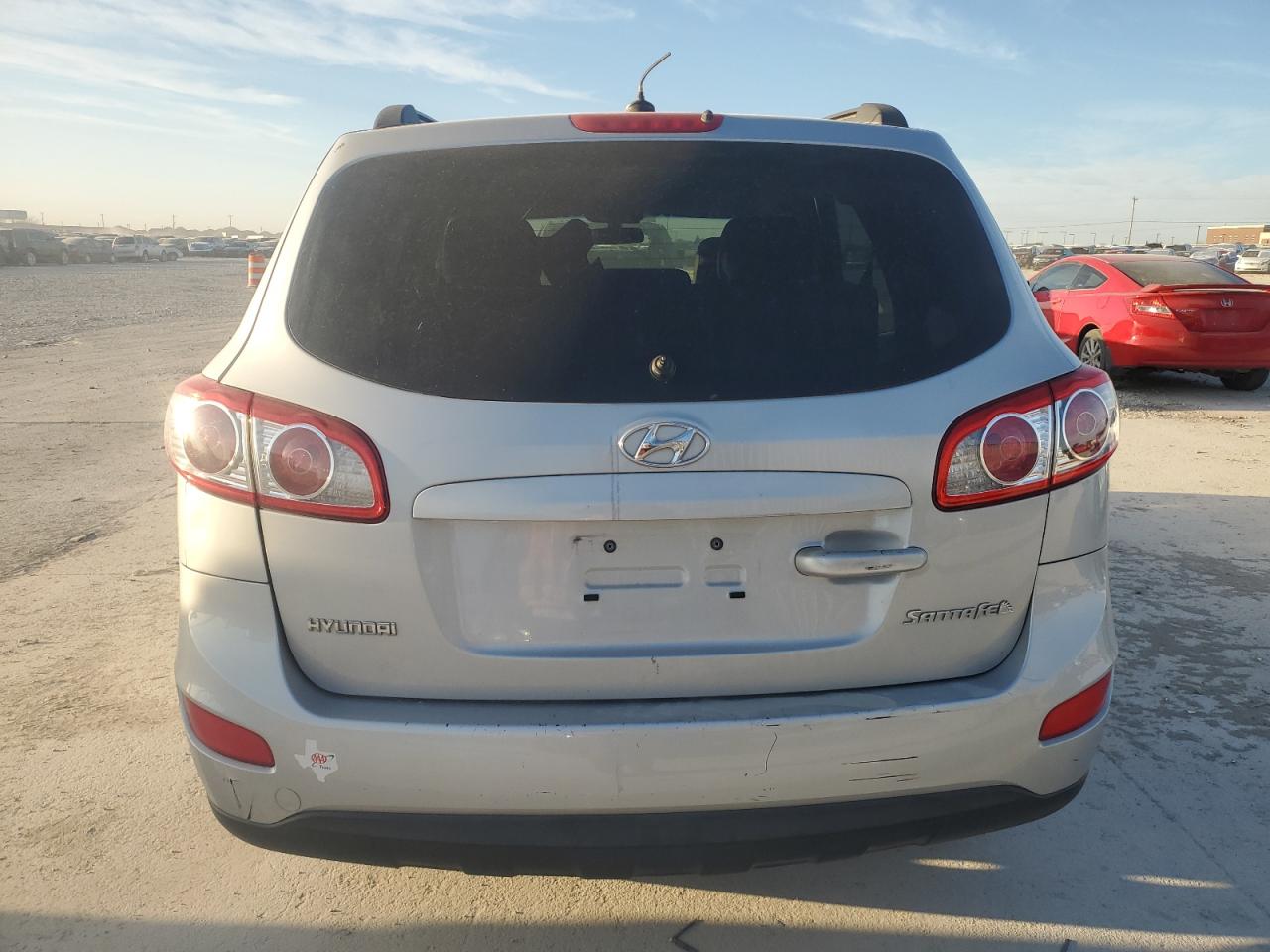 2010 Hyundai Santa Fe - Image 6