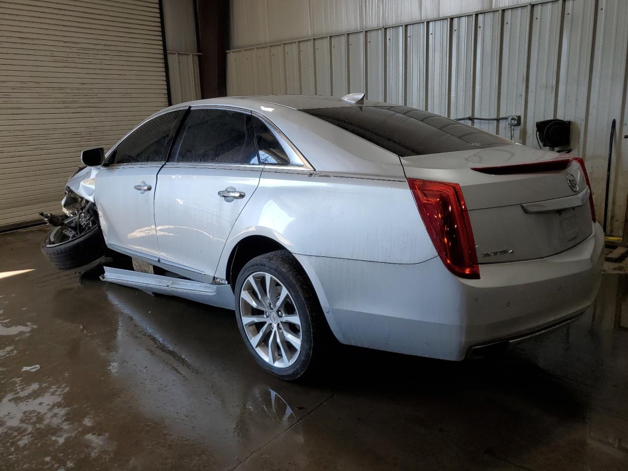 2015 Cadillac XTS - Image 2