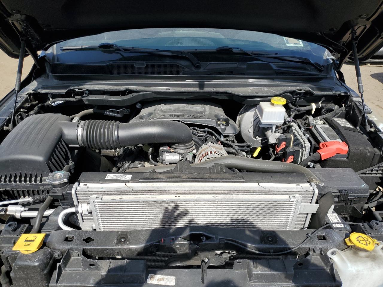 2022 RAM 1500 - Image 11