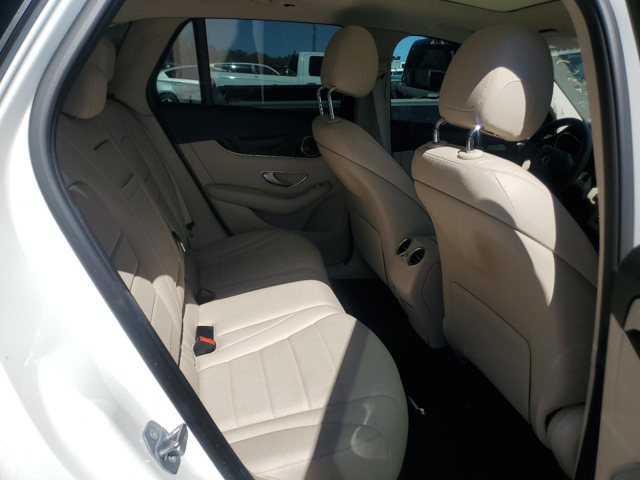 2019 Mercedes-Benz GLC - Image 11