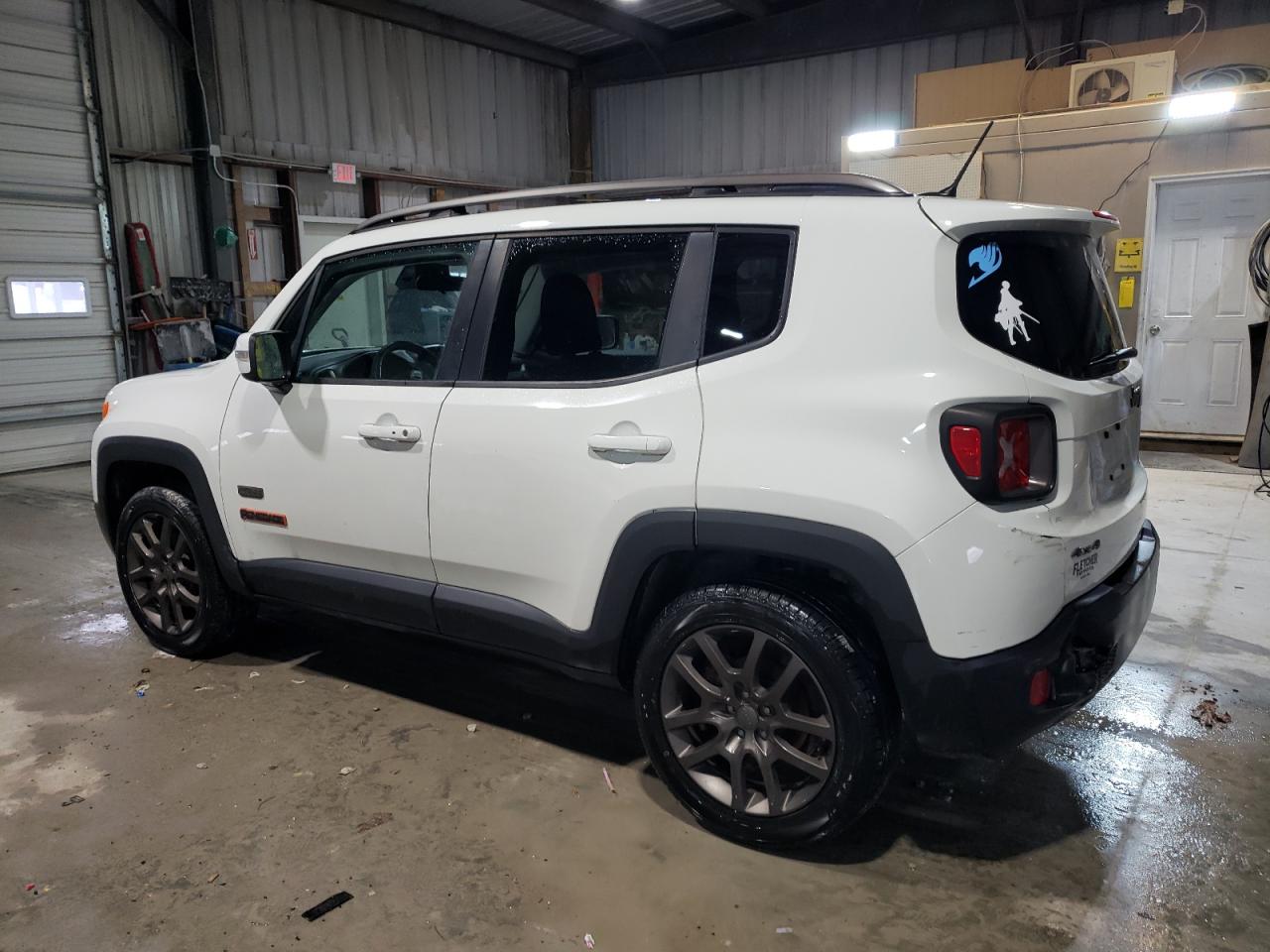2016 Jeep Renegade - Image 2