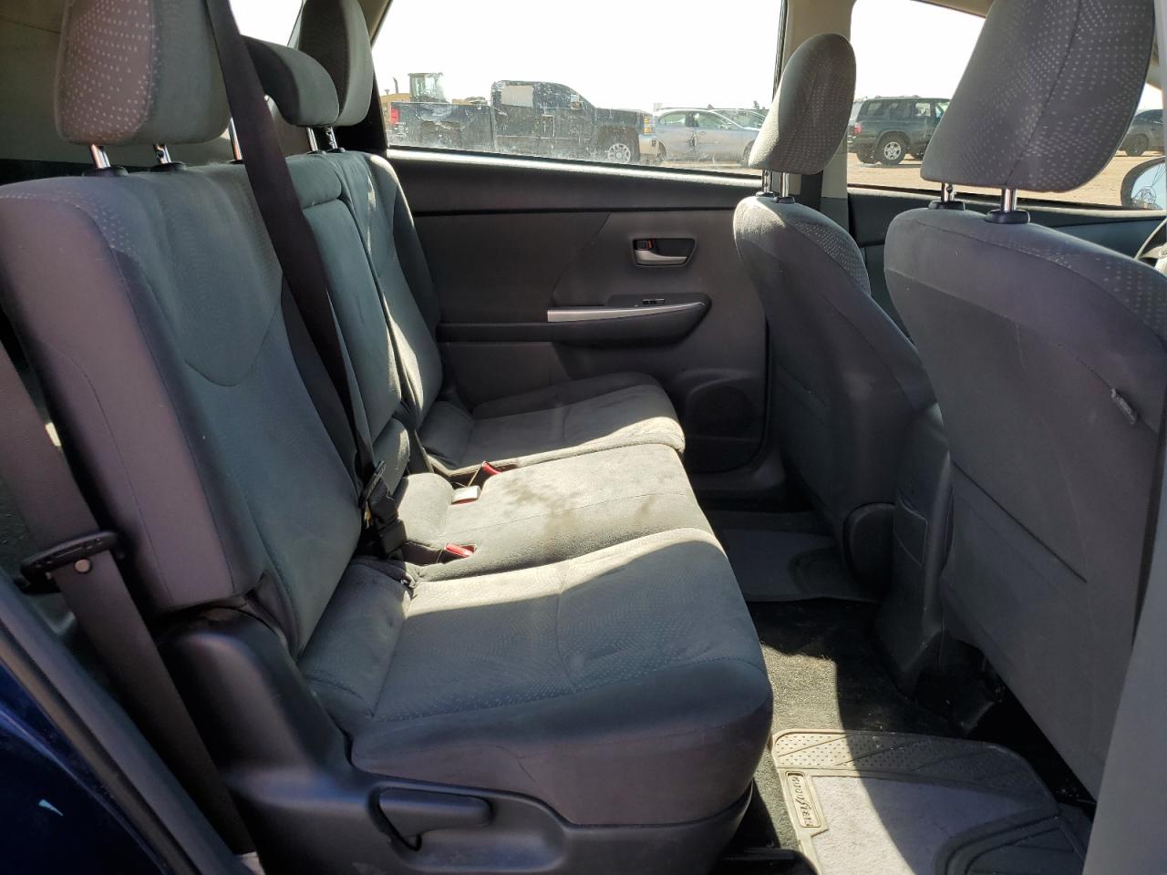 2012 Toyota Prius - Image 11
