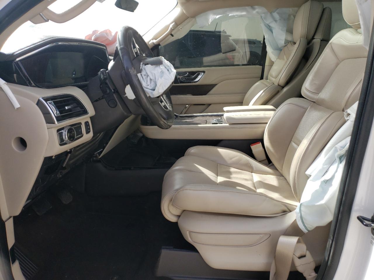 2018 Lincoln Navigator - Image 7
