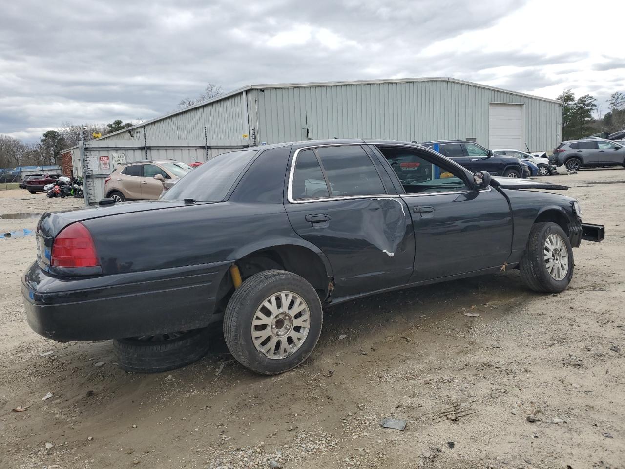 2008 Ford Crown Victoria - Image 3