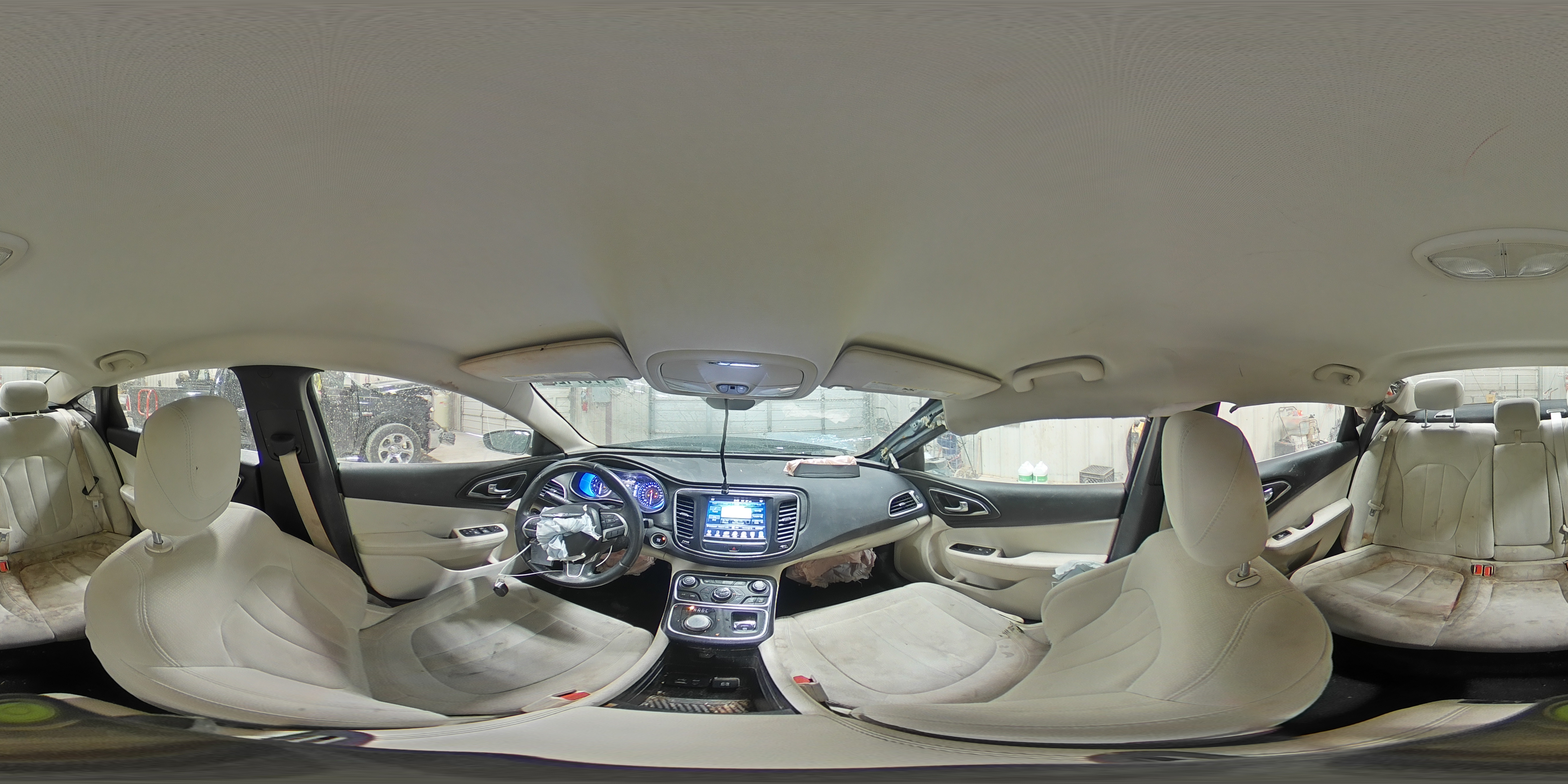 2015 Chrysler 200 - Image 13