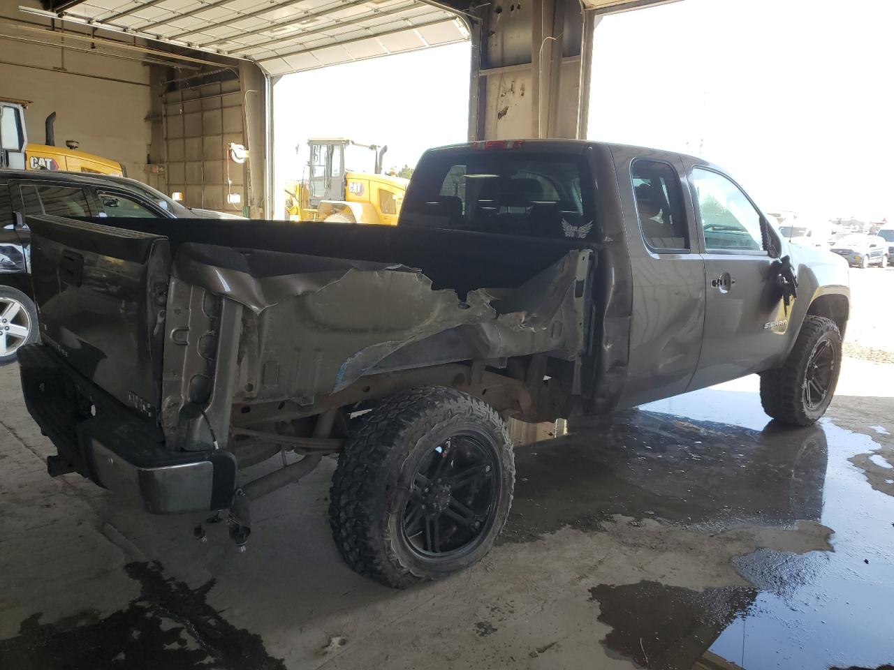 2011 GMC Sierra - Image 3