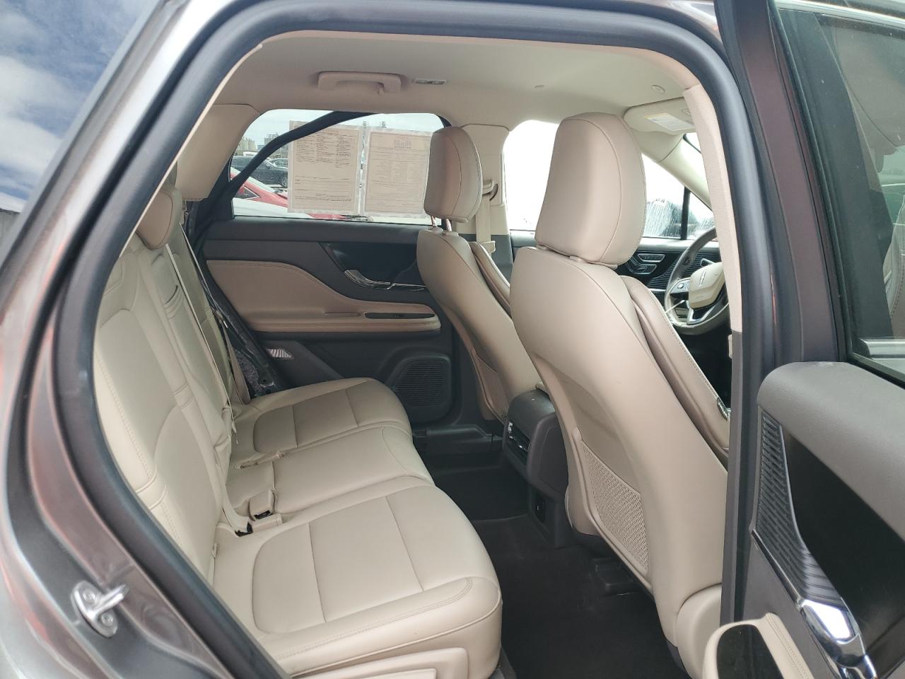2021 Lincoln Corsair - Image 11