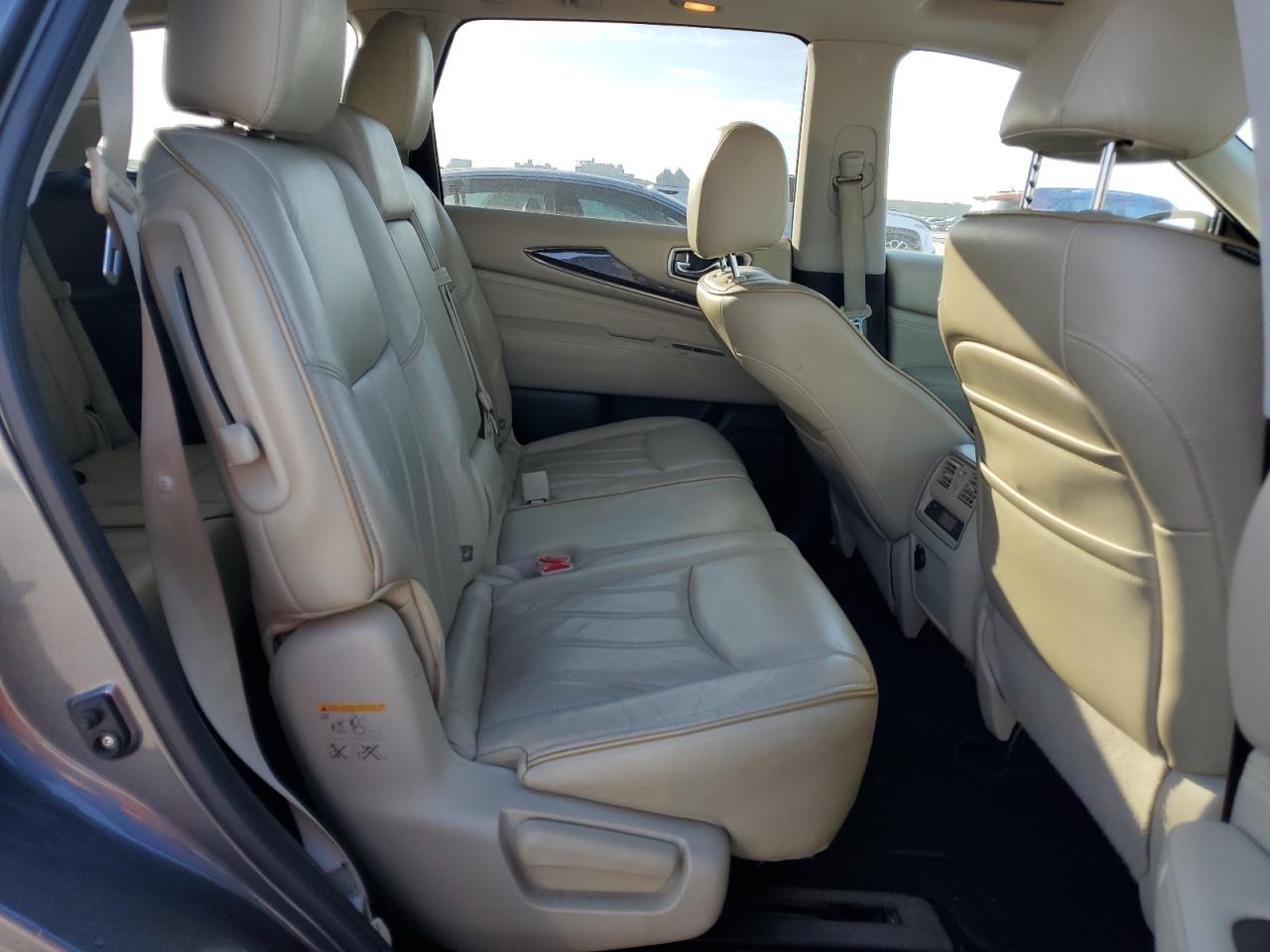 2015 Infiniti QX60 - Image 11