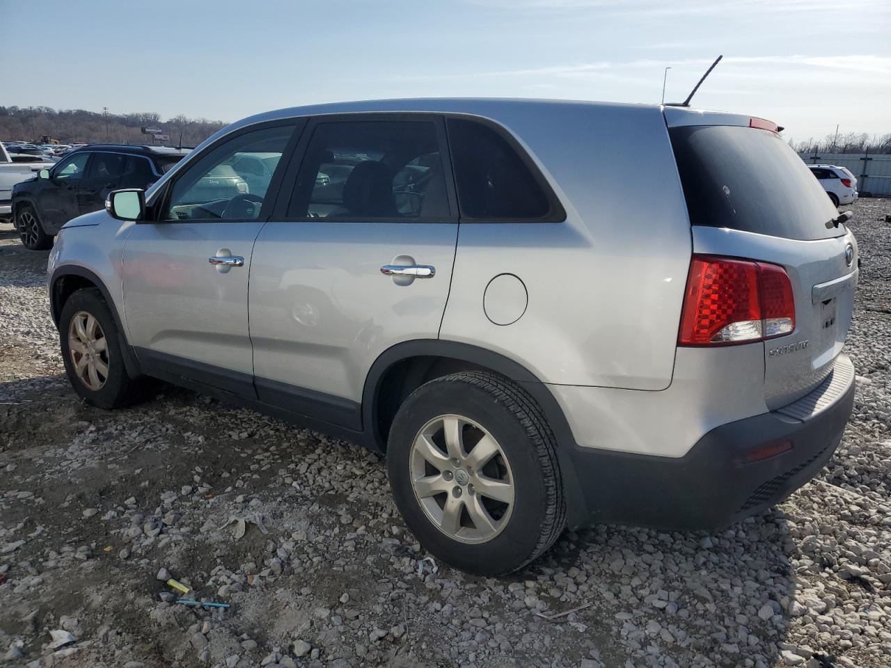 2013 Kia Sorento - Image 2