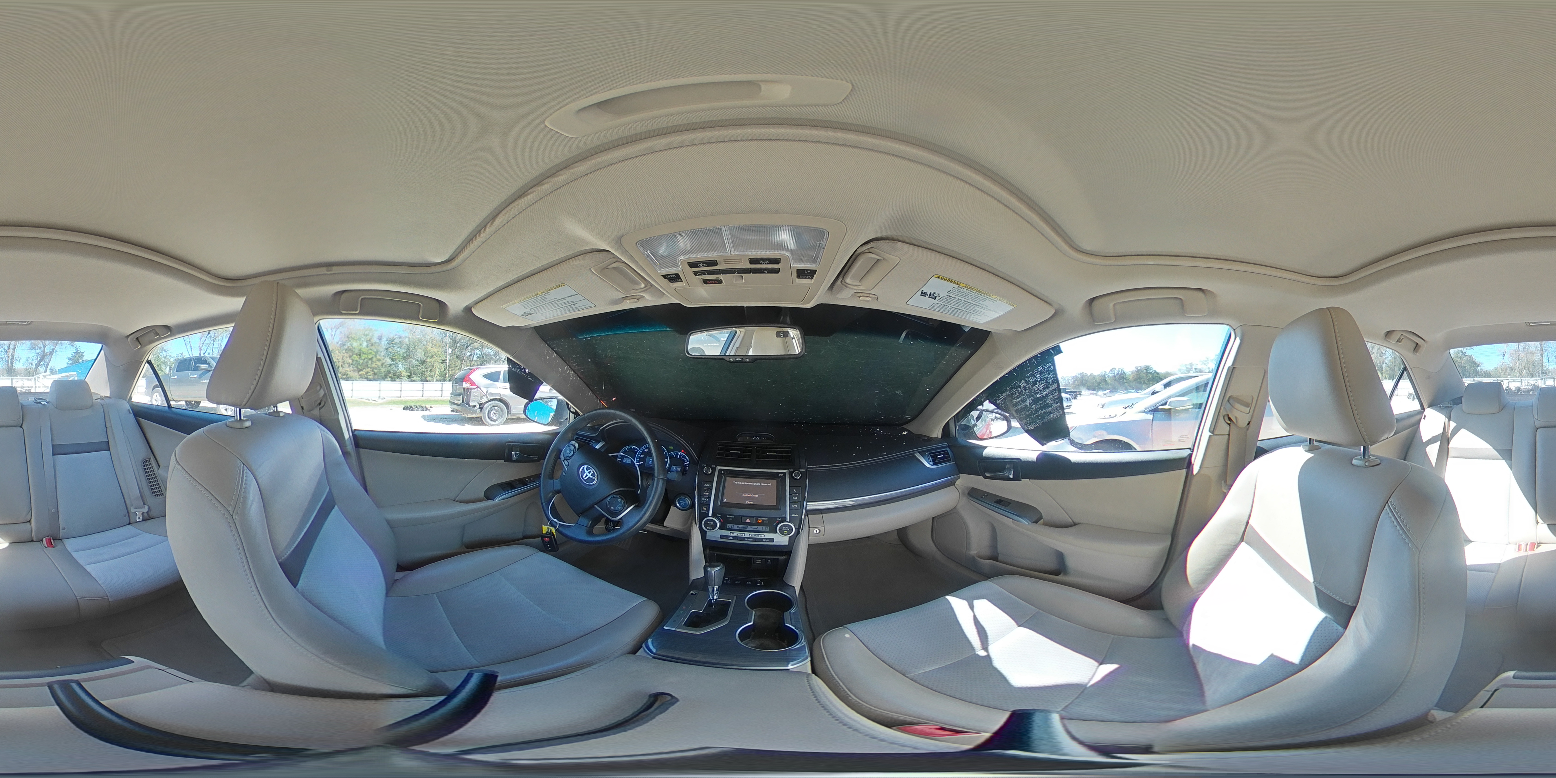 2012 Toyota Camry - Image 15