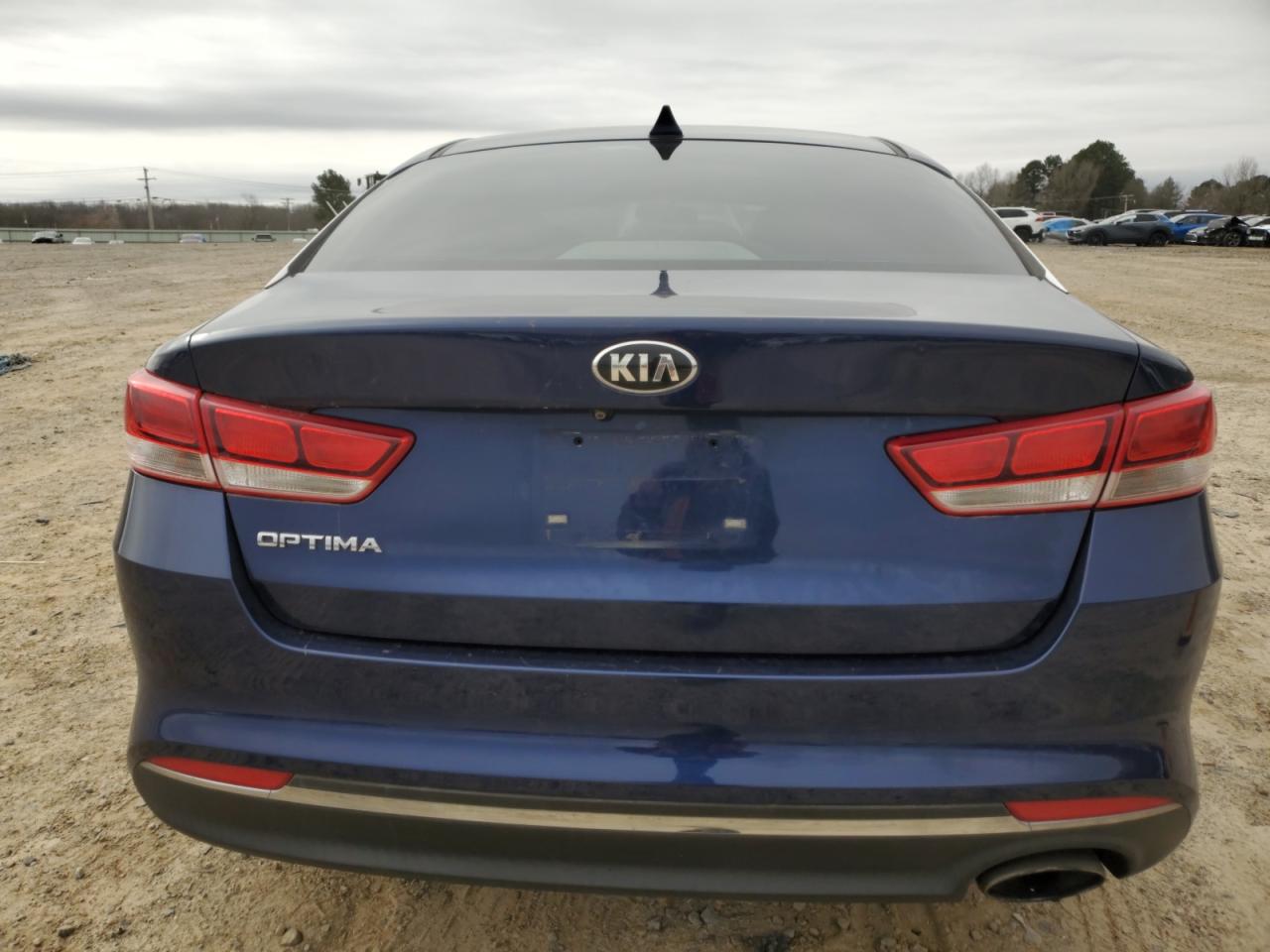 2017 Kia Optima - Image 6