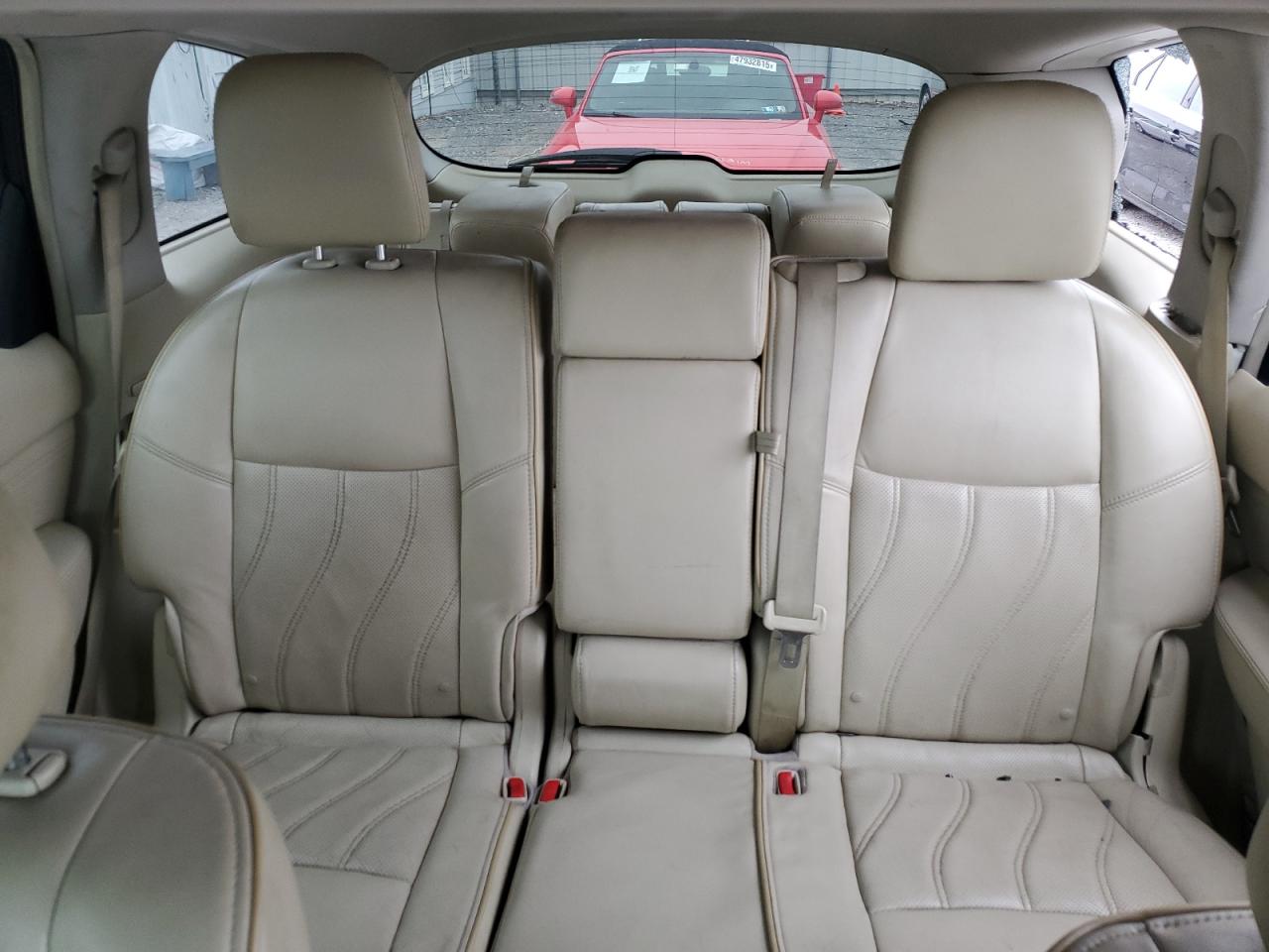 2013 Infiniti JX - Image 10