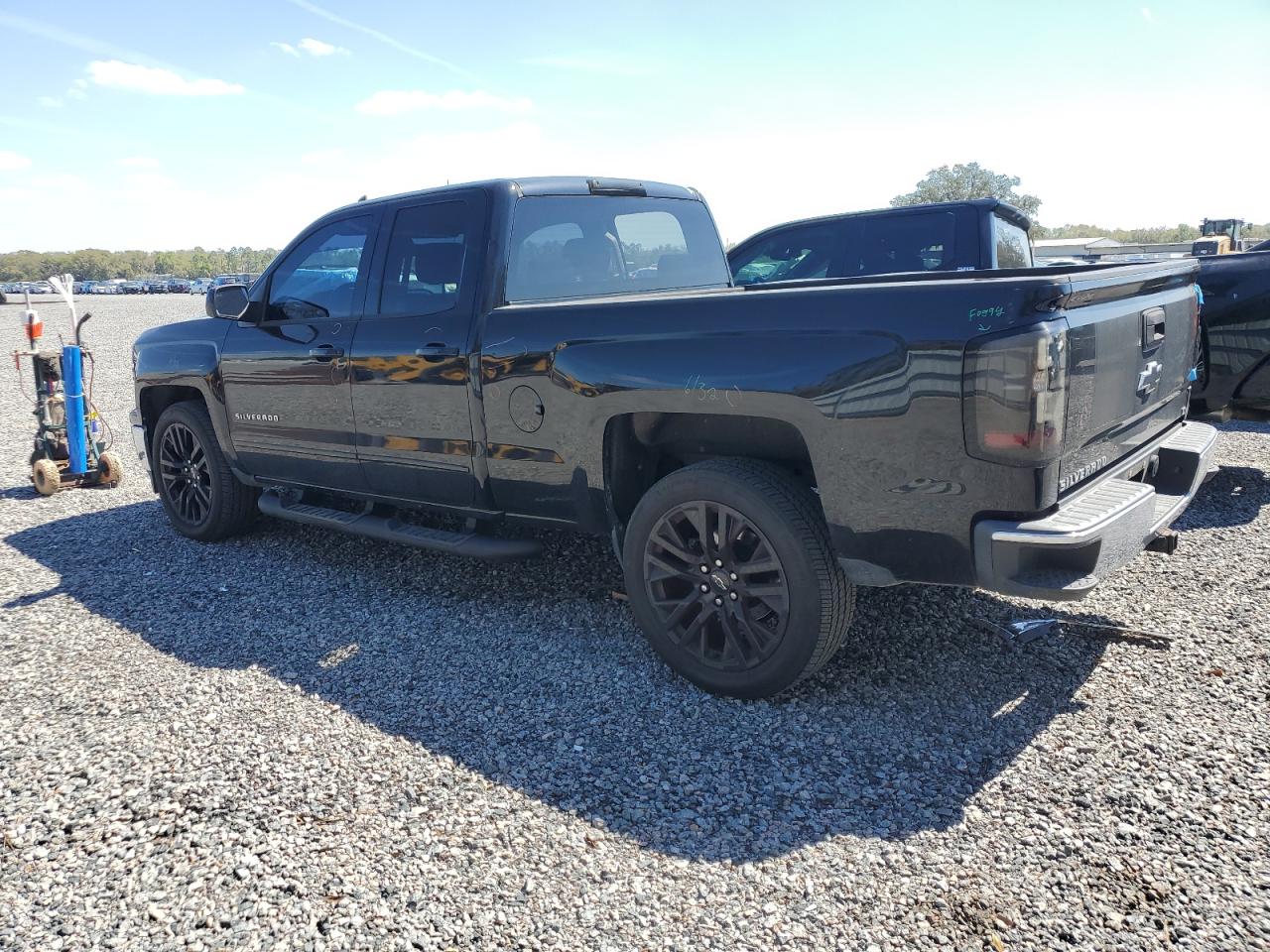 2015 Chevrolet Silverado - Image 2