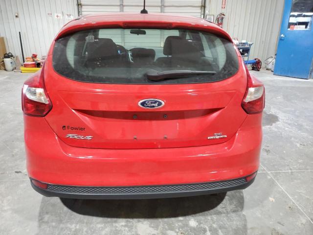  FORD FOCUS 2014 Червоний