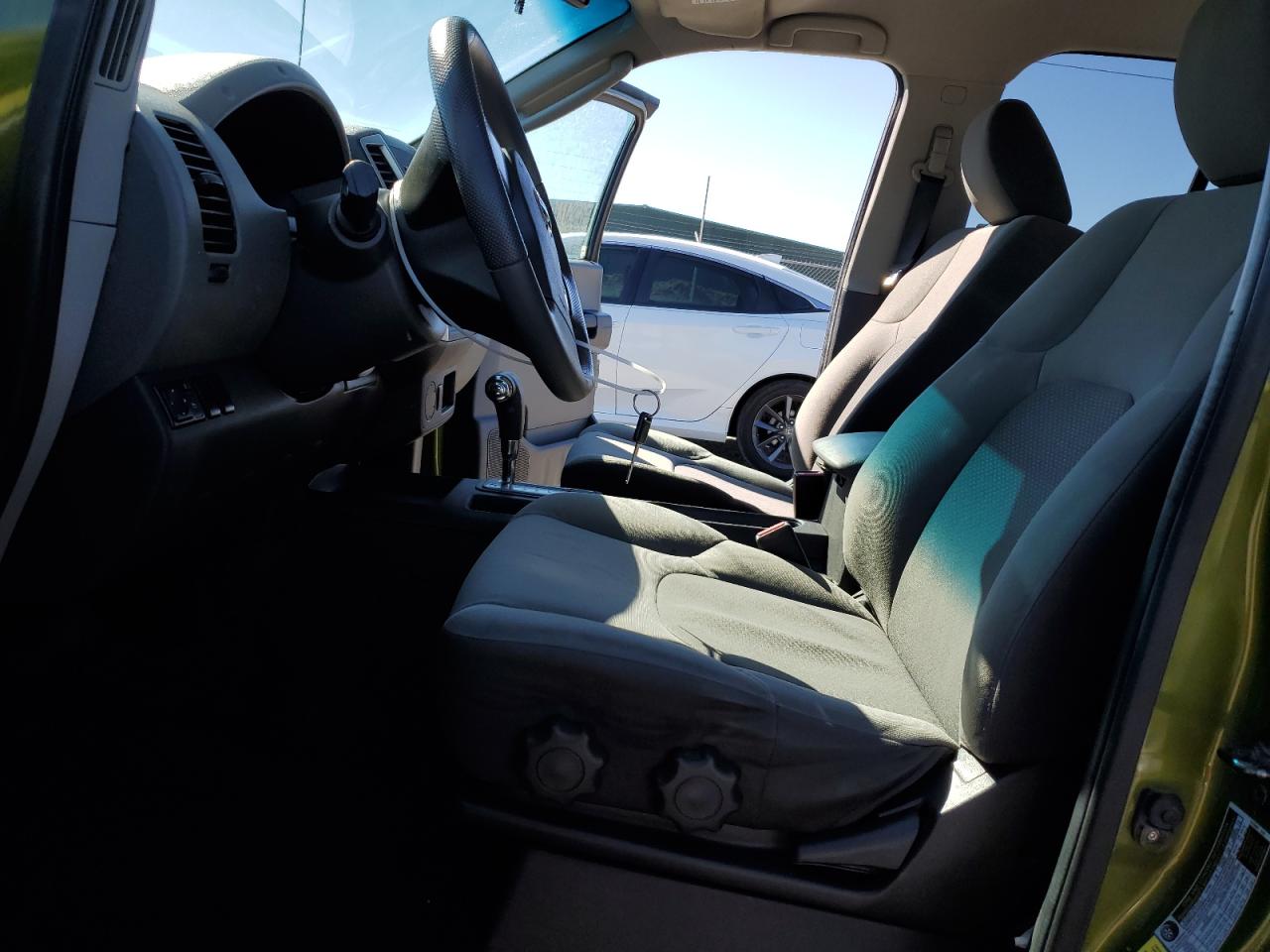 2011 Nissan XTerra - Image 7