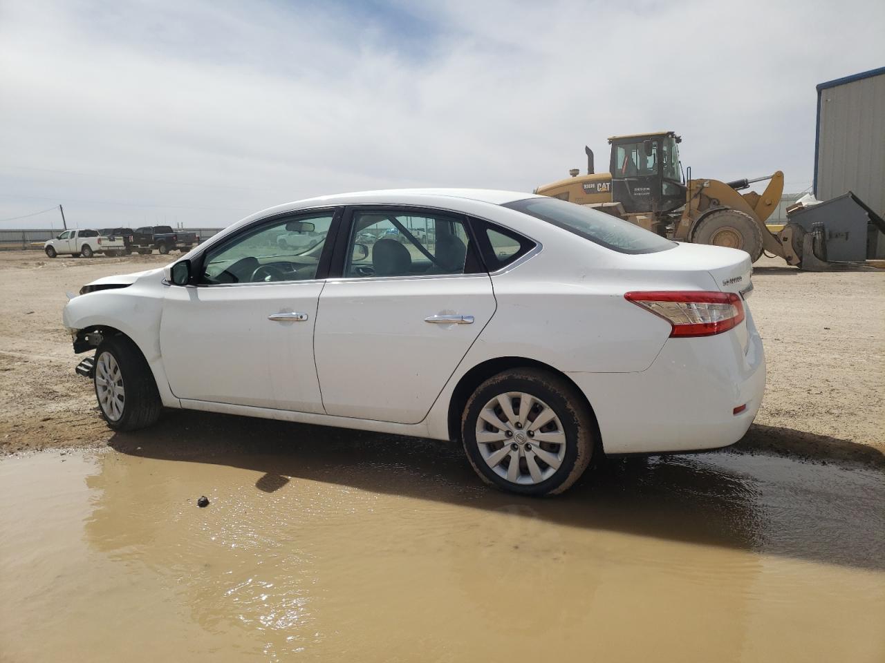2015 Nissan Sentra - Image 2