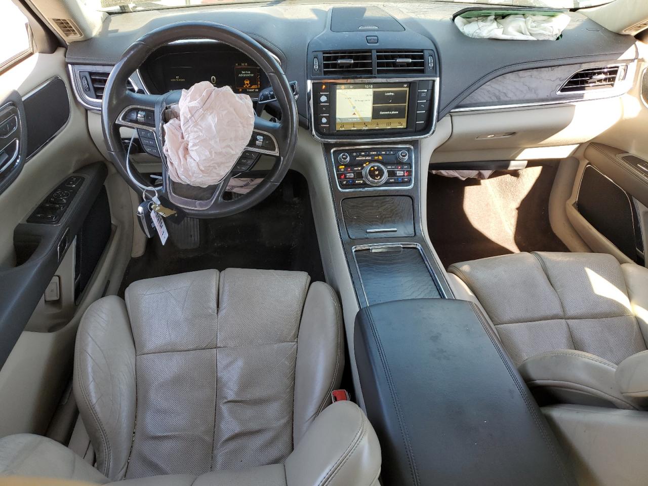 2017 Lincoln Continental - Image 8
