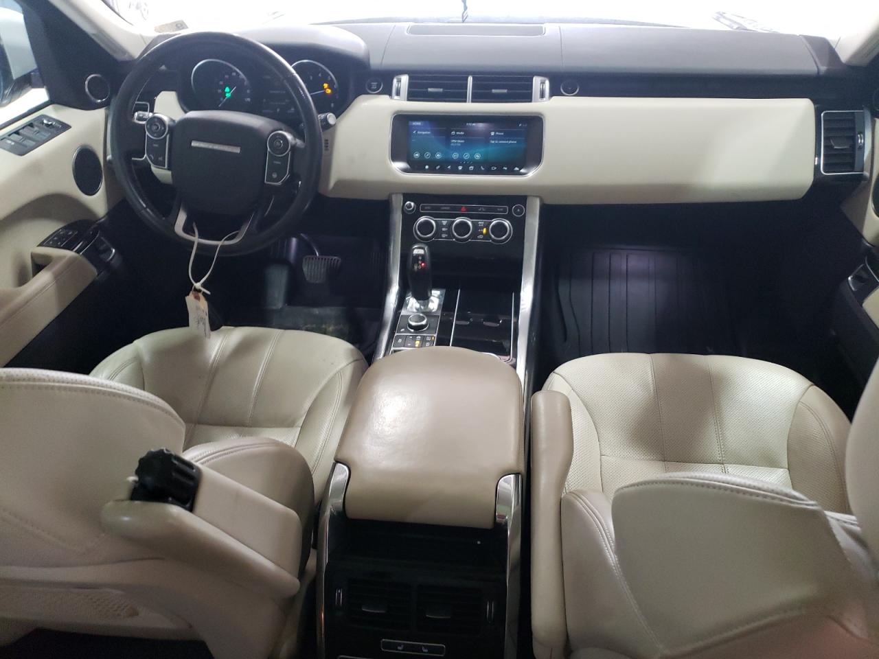 2017 Land Rover Range Rover - Image 8
