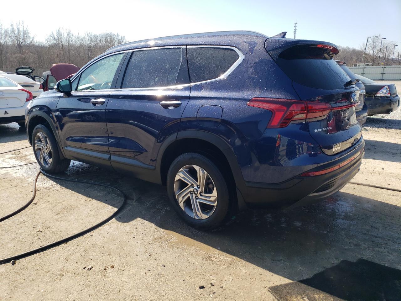 2023 Hyundai Santa Fe - Image 2