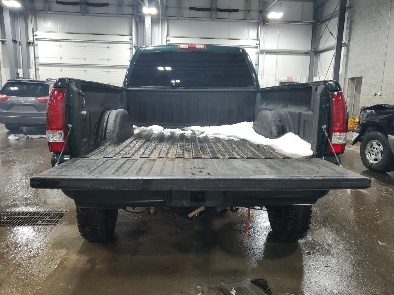 2003 Chevrolet Silverado - Image 6