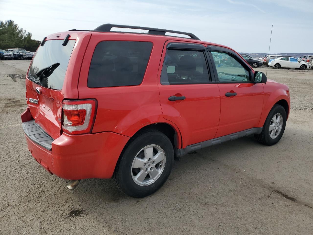 2009 Ford Escape - Image 3